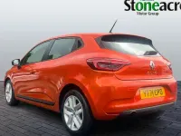 Used Renault Clio Play 101 HP (74 kW) 2020 Orange Hatchback