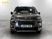 Usado Citroën e-Berlingo XTR 100 kW (136 CV) 2023 Gris Monovolumen