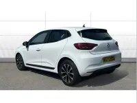 Used Renault Clio V Evolution 88 HP (64 kW) 2023 White Hatchback