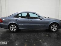 Used Mercedes E320 Avantgarde 204 HP (150 kW) 2005 Blue Sedan