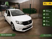 Used Dacia Sandero Ambiance 90 HP (66 kW) 2014 White Hatchback