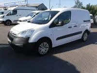 Used Citroën Berlingo 100 HP (73 kW) 2017 White MPV