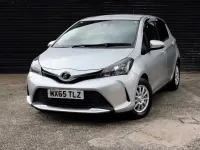 Used Toyota Yaris 99 HP (72 kW) 2015 Silver Hatchback