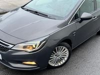Used Vauxhall Astra Elite 136 HP (100 kW) 2016 Grey Hatchback