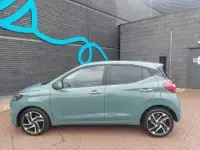 Used Hyundai i10 Premium 84 HP (61 kW) 2024 Green Hatchback