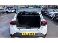 Used Dacia Sandero Prestige 90 HP (66 kW) 2022 White SUV
