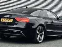 Usado Audi A5 Black Edition 177 HP (130 kW) 2013 Preto Coupé