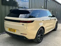 Usado Land Rover Range Rover Sport SE Dynamic 300 HP (220 kW) 2023 Bege SUV