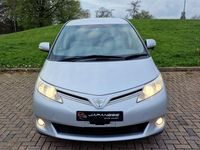 Begagnad Toyota Estima 2026 Silver Minibuss
