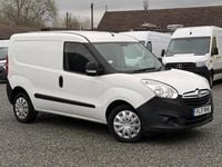 Second-hand Vauxhall Combo S 95 CP (69 kW) 2017 Alb Monovolum