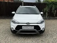 Used Hyundai i20 Active 120 HP (88 kW) 2016 White Hatchback
