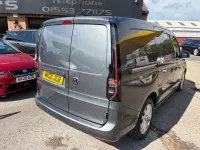 Begagnad VW Caddy Maxi Pro 122 HK (89 kW) 2021 Grå Minibuss