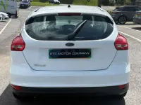 Used Ford Focus Zetec 120 HP (88 kW) 2016 White Hatchback