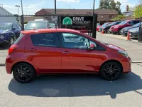 Used Toyota Yaris Sport 99 HP (72 kW) 2015 Red Hatchback
