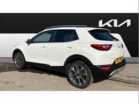 Used Kia Stonic 117 HP (86 kW) 2023 White SUV
