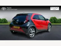 Used Toyota Aygo X 72 HP (52 kW) 2022 Red SUV