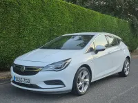 Used Vauxhall Astra SRi 2015 White Hatchback