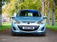 Begagnad Mazda 2 84 HK (61 kW) 2011 Blå Halvkombi