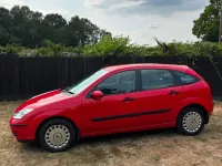 Used Ford Focus 2002 Red Hatchback