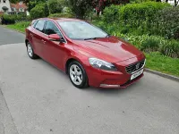 Used Volvo V40 SE 115 HP (84 kW) 2015 Red Hatchback