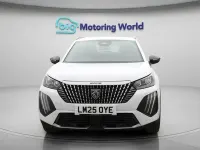 Begagnad Peugeot 2008 Allure 130 HK (95 kW) 2025 Vit SUV
