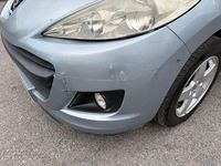 Begagnad Peugeot 207 2009 Blå Halvkombi