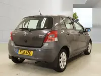 Gebraucht Toyota Yaris 2011 Grau Kleinwagen