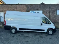 Usado Peugeot Boxer Premium 140 HP (102 kW) 2023 Branco Van