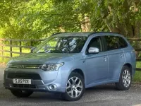 Used Mitsubishi Outlander P-HEV 2015 Blue Estate