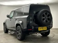 Used Land Rover Defender SE Dynamic 344 HP (253 kW) 2025 Black SUV