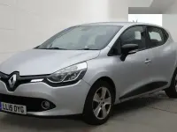 Used Renault Clio Dynamique 75 HP (55 kW) 2015 Silver Hatchback