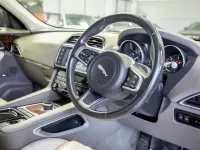 Used Jaguar F-Pace Portfolio 180 HP (132 kW) 2017 Green SUV