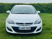 Gebraucht Vauxhall Astra 2012 Weiß Kleinwagen