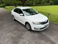Used Skoda Rapid SE 105 HP (77 kW) 2015 White Hatchback