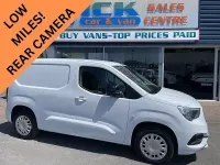 Used Vauxhall Combo S 100 HP (73 kW) 2023 White MPV