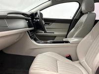 Used Jaguar XF Sportbrake Portfolio 161 HP (118 kW) 2018 White Estate