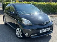 Begagnad Toyota Aygo 67 HK (49 kW) 2013 Svart Halvkombi