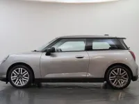 Używany Mini Cooper Hatch 133 kW (181 KM) 2024 Srebrny Hatchback