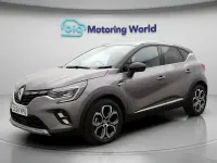 Second-hand Renault Captur Techno 143 CP (105 kW) 2024 Gri SUV