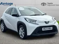 Used Toyota Aygo X PURE 72 HP (52 kW) 2023 White SUV