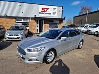 Używany Ford Mondeo Zetec 120 KM (88 kW) 2016 Srebrny Hatchback