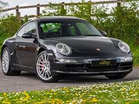 Begagnad Porsche 911 355 HK (261 kW) 2007 Grå Sportkupé