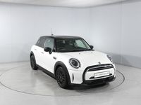 Usado Mini Cooper Classic 134 HP (98 kW) 2023 Branco Citadino