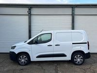 Used Peugeot Partner 131 HP (96 kW) 2022 White MPV
