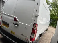 Usado Renault Master Business 150 HP (110 kW) 2021 Branco Monovolume