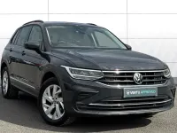 Usado VW Tiguan Life 150 CV (110 kW) 2021 Gris SUV