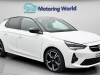 Used Vauxhall Corsa Ultimate 131 HP (96 kW) 2023 White Hatchback