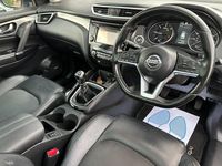 Used Nissan Qashqai Tekna 110 HP (80 kW) 2017 White SUV