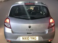 Used Renault Clio II Dynamique 2010 Silver Hatchback