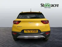 Used Kia Stonic 99 HP (72 kW) 2022 Yellow SUV